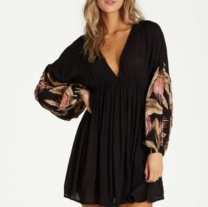 Billabong floral tropical long sleeve low cut dress beach coverup